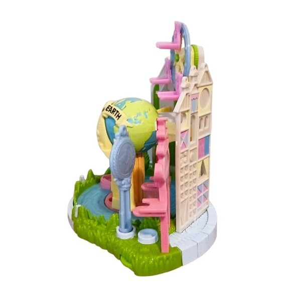 DISNEY PARKS Keys To Magic Kingdom Hasbro Its a Small World Playset Figures, Key - Picture 3 of 9